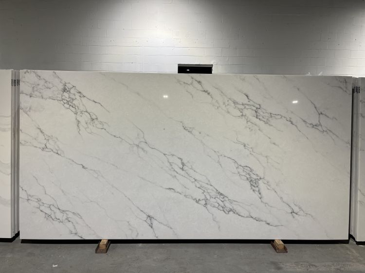 Montclair Quartz 3cm 127x 64